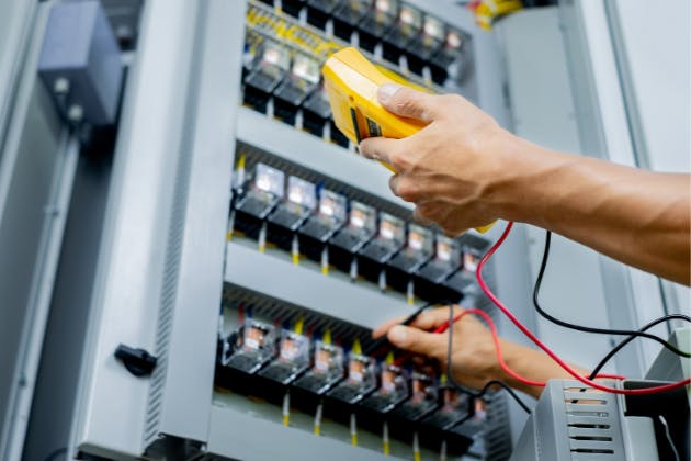 How Do I Choose A Reliable Electrical Contractor