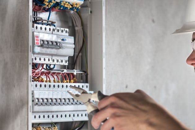 What Services Do Commercial Electricians Commonly Provide?